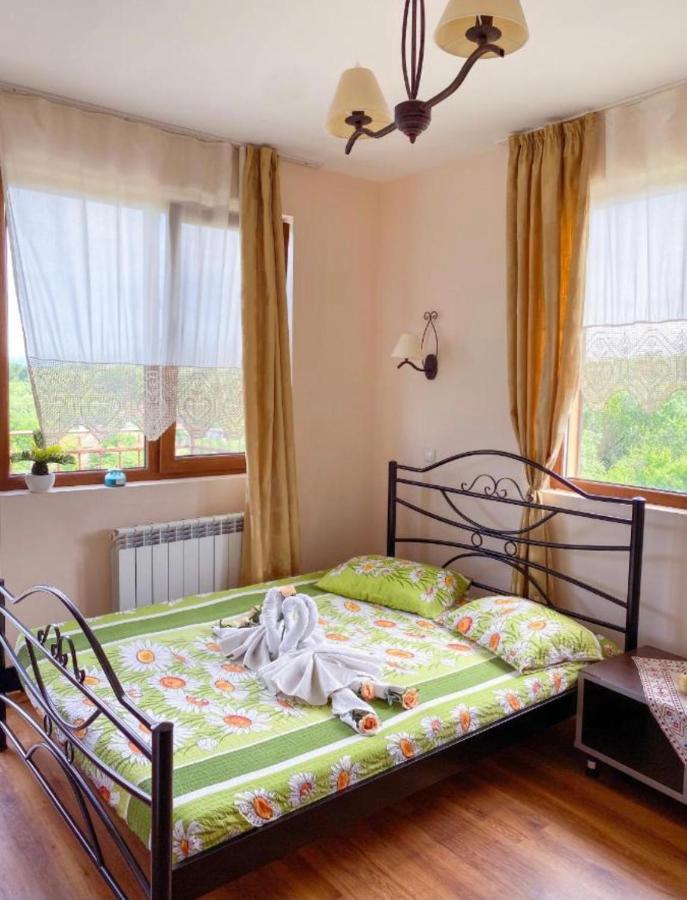 Kyshta Za Gosti Raya Fazanovo Exterior photo