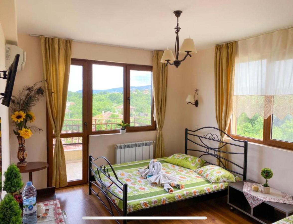 Kyshta Za Gosti Raya Fazanovo Exterior photo